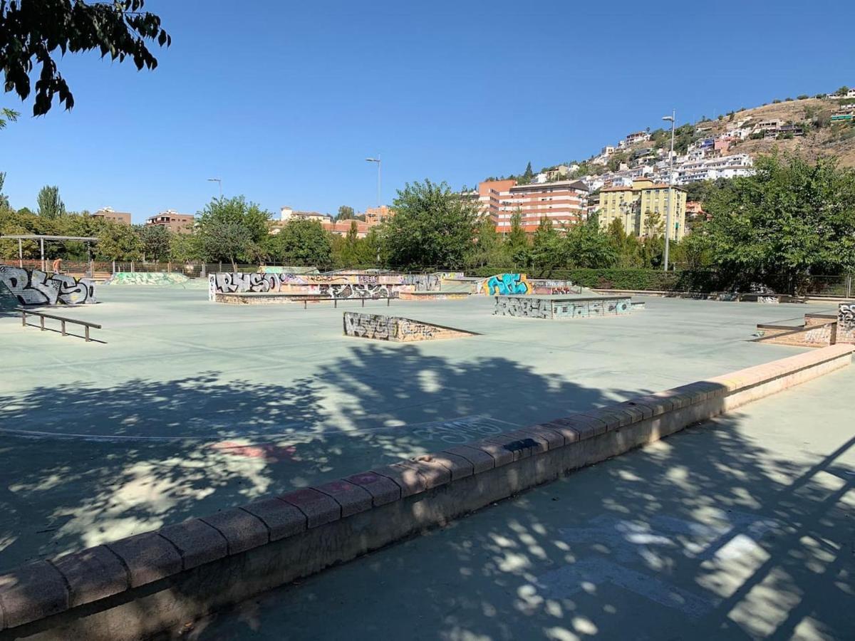 Apartamento En Granada Con Facil Aparcamiento En La Zona Exterior foto